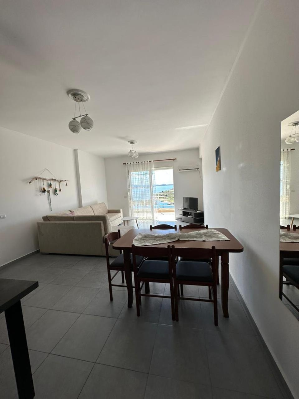 Oni'S Apartments Sarandë Eksteriør bilde
